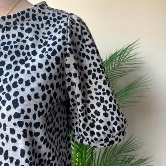 LOFT Dotted Print Knit Blouse Puff Sleeves Top Gray Casual Career Relaxed - Picture 2 of 7